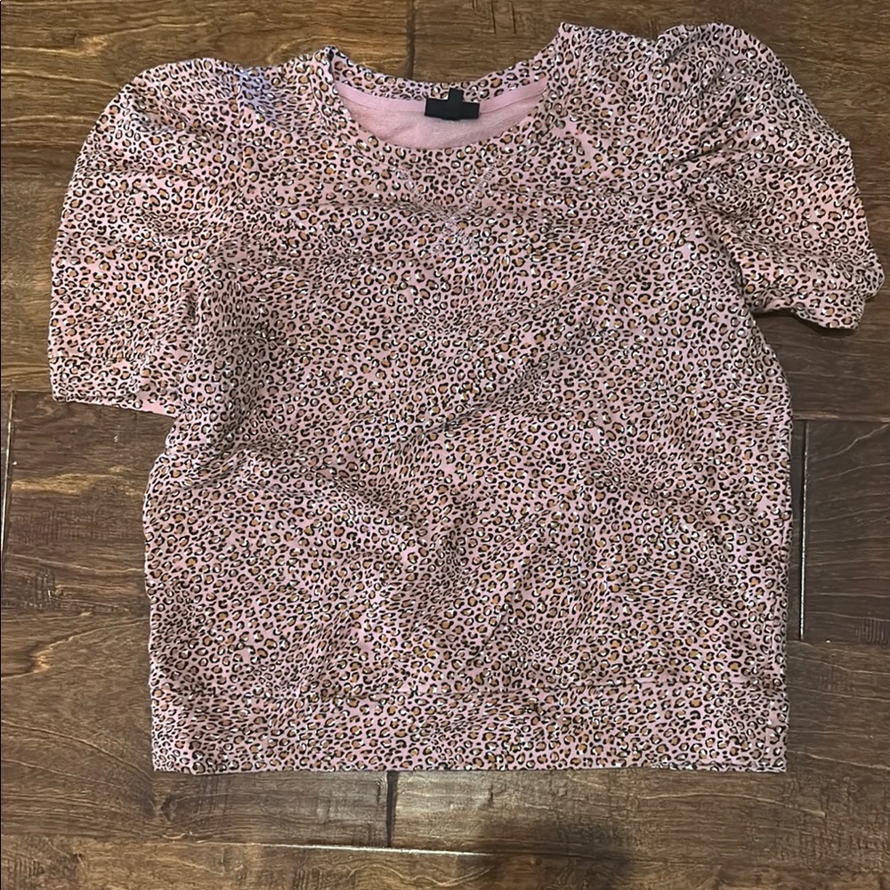 Who What Wear Pink Leopard Print Short Sleeve Top